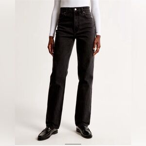 Abercrombie & Fitch women’s ultra high rise 90’s straight jeans in black size 6R